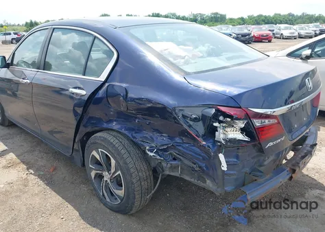 2016 Honda Accord Lx z USA, uszkodzony, nr VIN 1HGCR2F3XGA128428